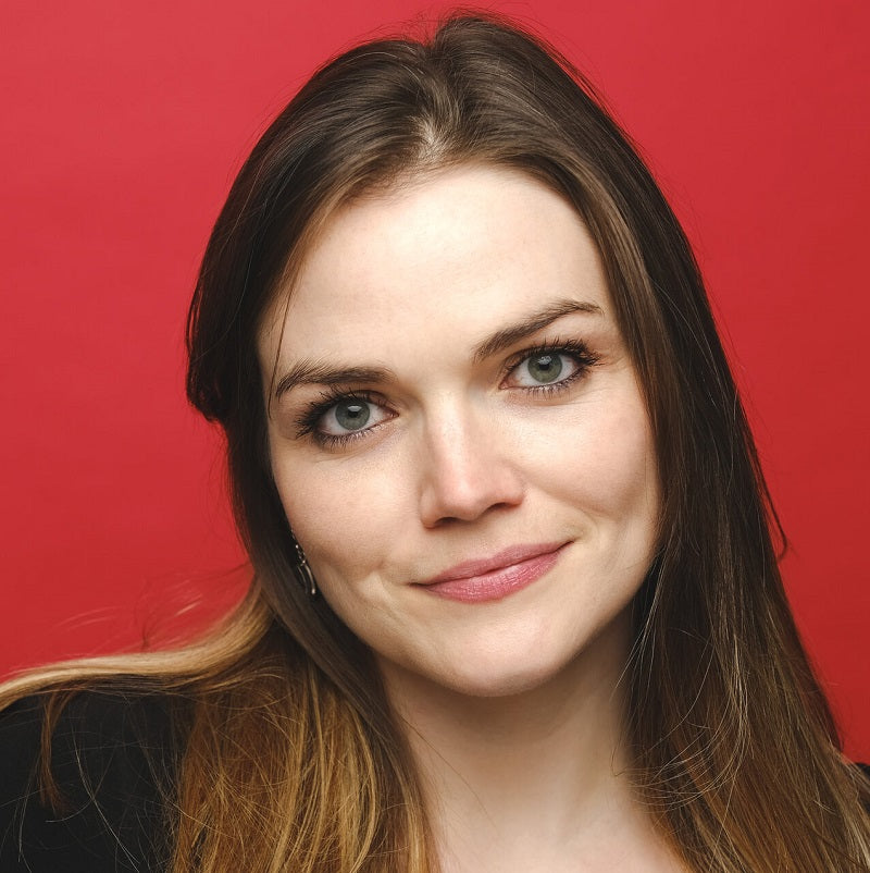 Naomi Cooper after dinner speaker, event speaker, motivational speaker, keynote speaker, comedy presenter, business speaker, sports presenter