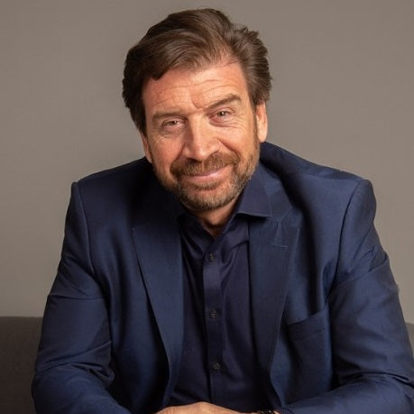 Nick Knowles after dinner speaker, event speaker, motivational speaker, keynote speaker, comedy presenter, business speaker, sports presenter