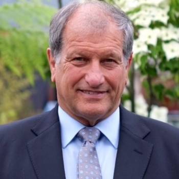Bob Champion after dinner speaker, event speaker, motivational speaker, keynote speaker, comedy presenter, business speaker, sports presenter