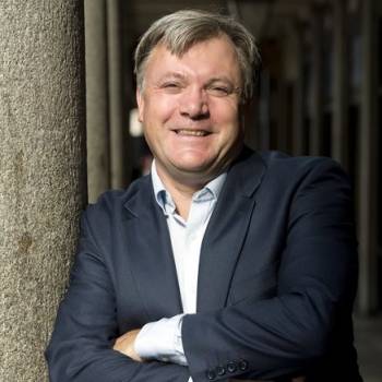 Ed Balls after dinner speaker, event speaker, motivational speaker, keynote speaker, comedy presenter, business speaker, sports presenter