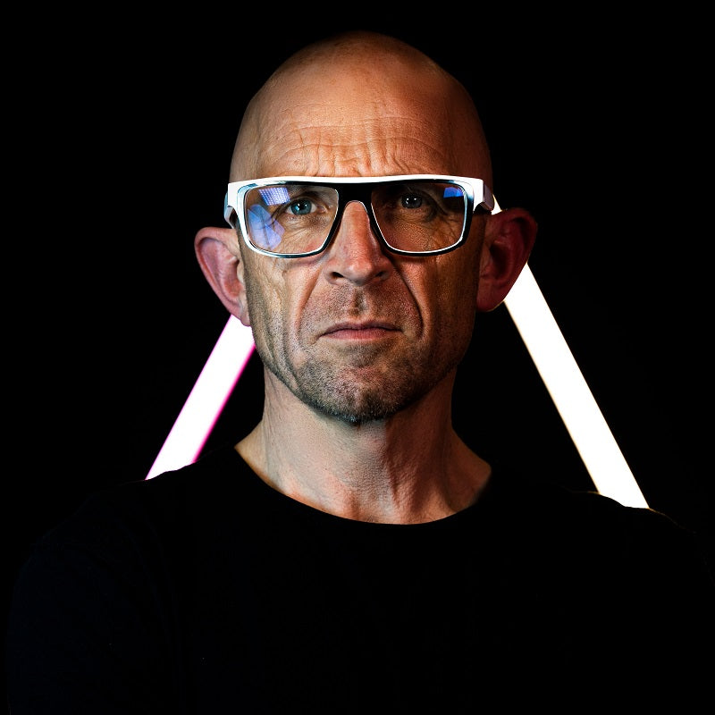 Jason Bradbury after dinner speaker, event speaker, motivational speaker, keynote speaker, comedy presenter, business speaker, sports presenter