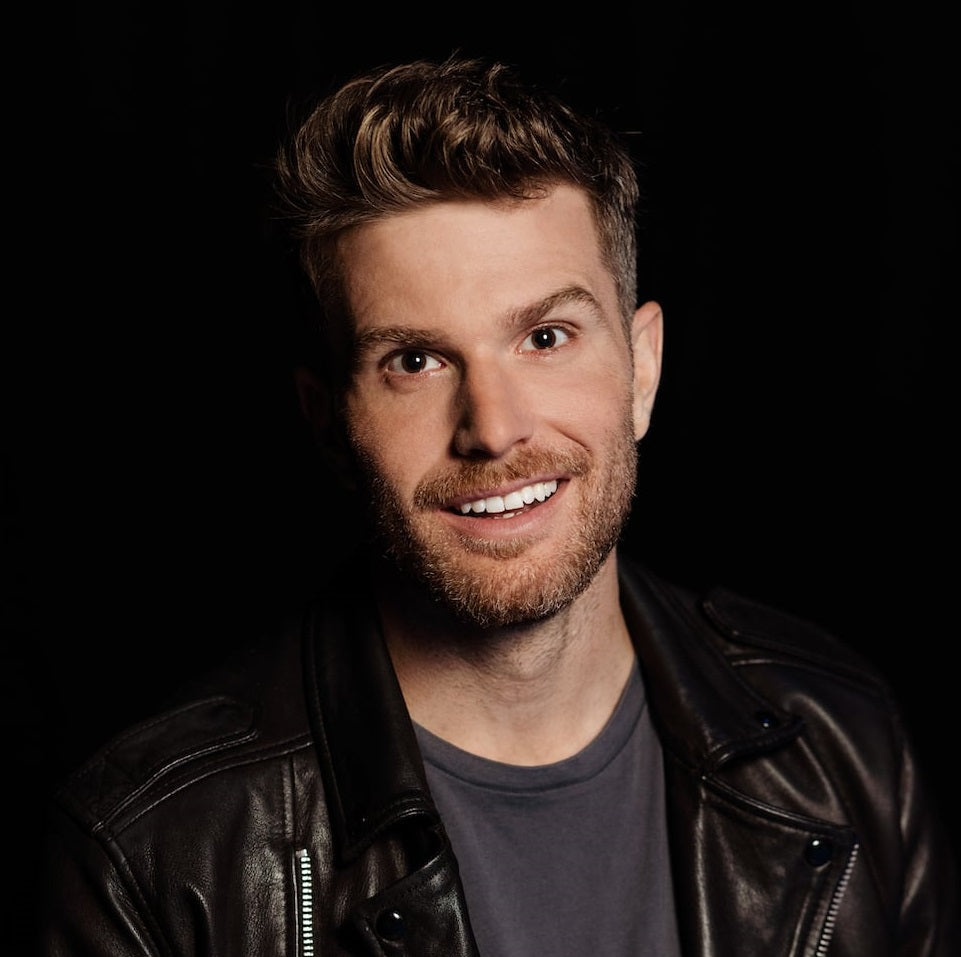 Joel Dommett after dinner speaker, event speaker, motivational speaker, keynote speaker, comedy presenter, business speaker, sports presenter