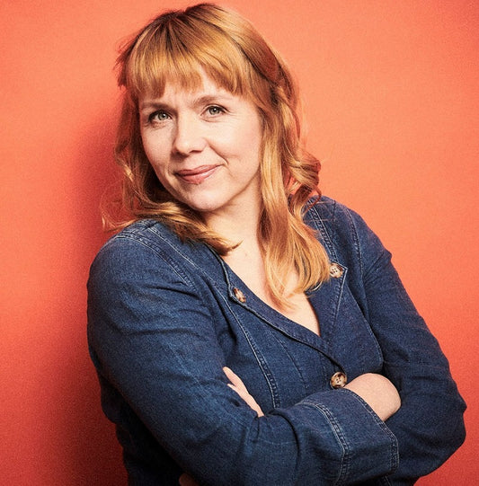 Kerry Godliman after dinner speaker, event speaker, motivational speaker, keynote speaker, comedy presenter, business speaker, sports presenter