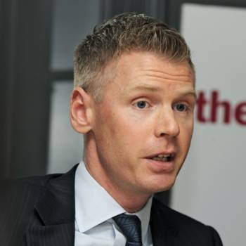 Philippe Legrain after dinner speaker, event speaker, motivational speaker, keynote speaker, comedy presenter, business speaker, sports presenter