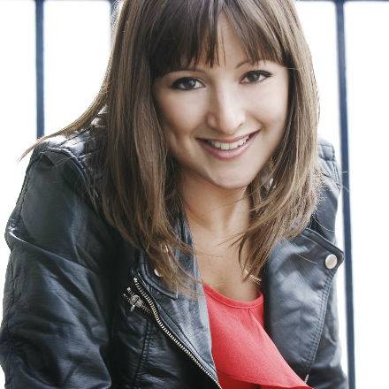 Nicola Bonn after dinner speaker, event speaker, motivational speaker, keynote speaker, comedy presenter, business speaker, sports presenter