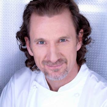 Paul Rankin after dinner speaker, event speaker, motivational speaker, keynote speaker, comedy presenter, business speaker, sports presenter