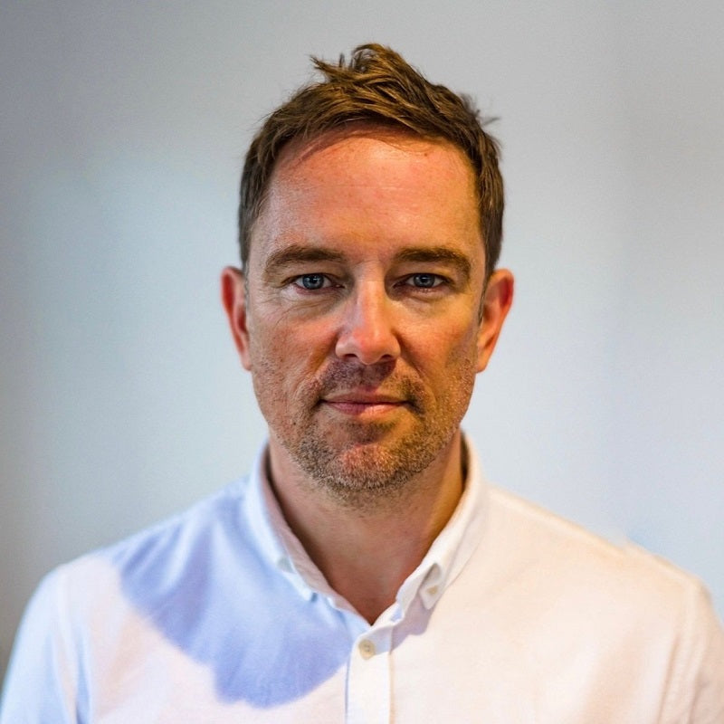 Simon Thomas after dinner speaker, event speaker, motivational speaker, keynote speaker, comedy presenter, business speaker, sports presenter