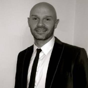 Danny Mills after dinner speaker, event speaker, motivational speaker, keynote speaker, comedy presenter, business speaker, sports presenter