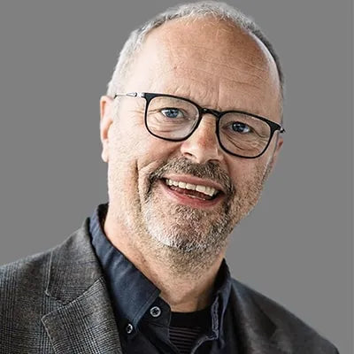 Robert Llewellyn