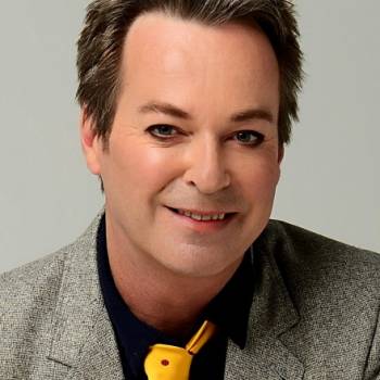 Julian Clary after dinner speaker, event speaker, motivational speaker, keynote speaker, comedy presenter, business speaker, sports presenter
